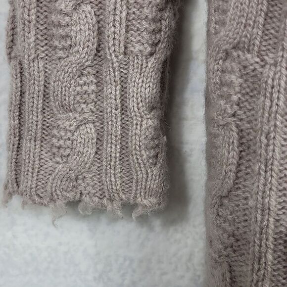 Wool + Cashmere Chic Cable Knit Open Cardigan. Size XS - Picture 7 of 12